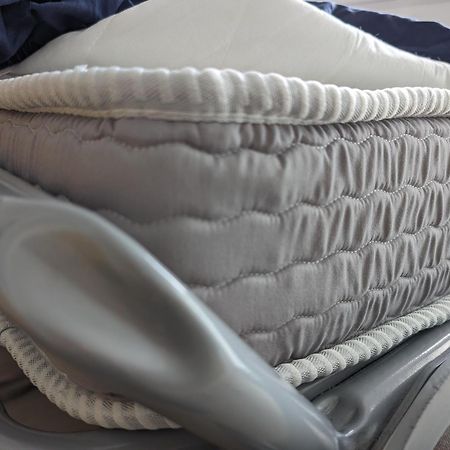 Stockholm- Studio Serenite Avec Jardin Charleville-Mezieres Ngoại thất bức ảnh
