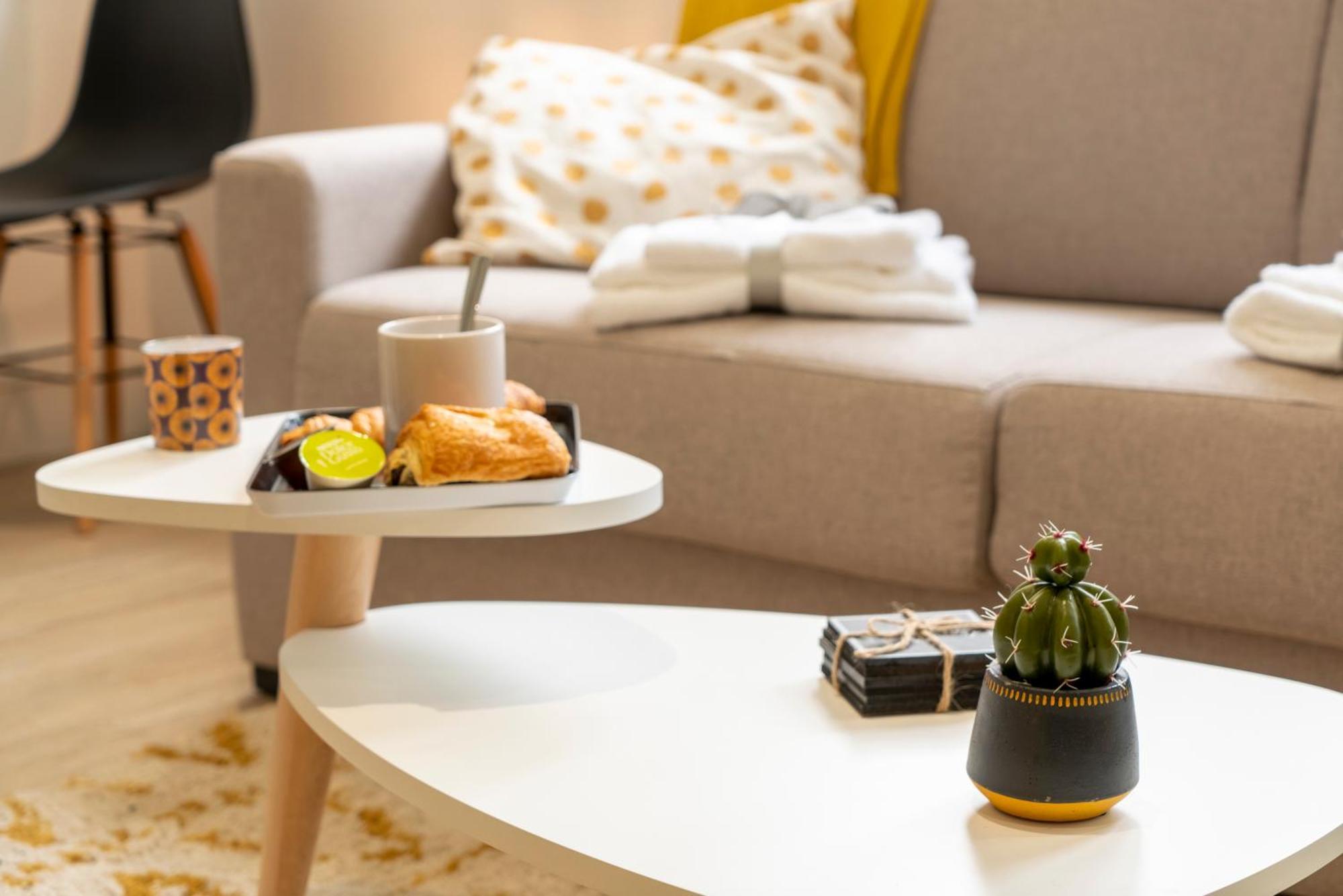 Stockholm- Studio Serenite Avec Jardin Charleville-Mezieres Ngoại thất bức ảnh