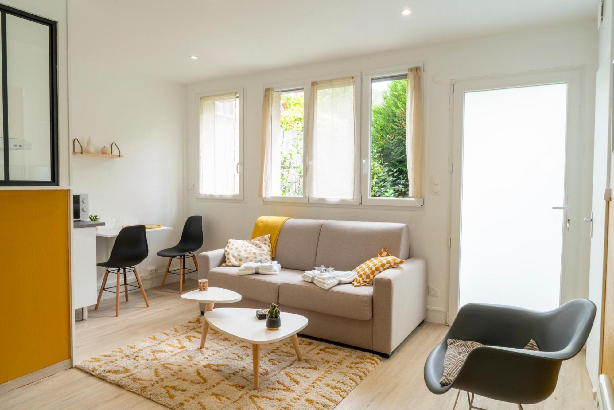 Stockholm- Studio Serenite Avec Jardin Charleville-Mezieres Ngoại thất bức ảnh